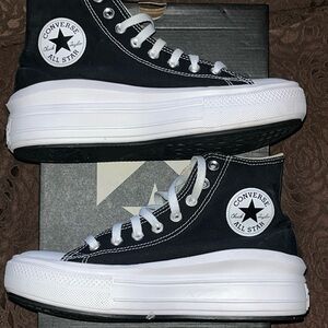 Women’s Chuck Taylor All Star Move High Top Sneakers Size 9